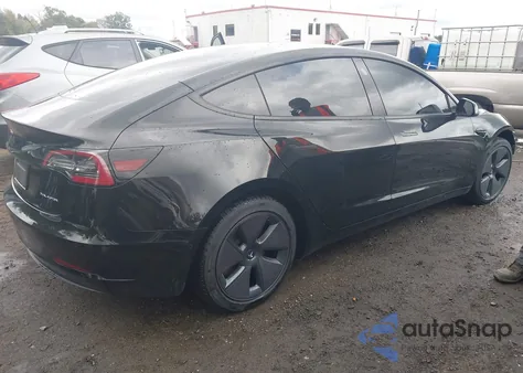 2021 Tesla Model 3 Long Range Dual Motor All-Wheel Drive z USA, uszkodzony, nr VIN 5YJ3E1EB3MF081212